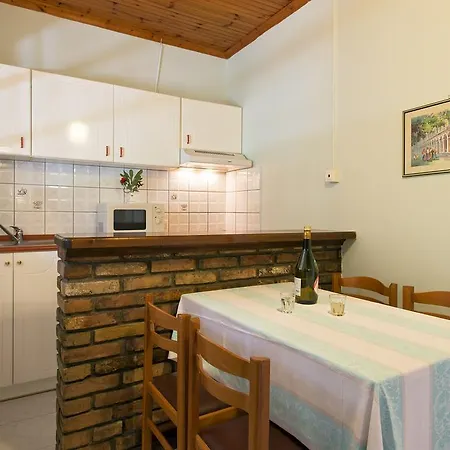 Apartamento Athina Kokkínion